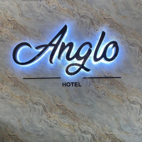 Hotel Anglo